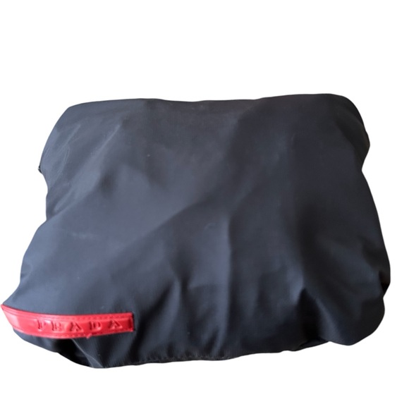 Prada packable rain jacket - Picture 3 of 7